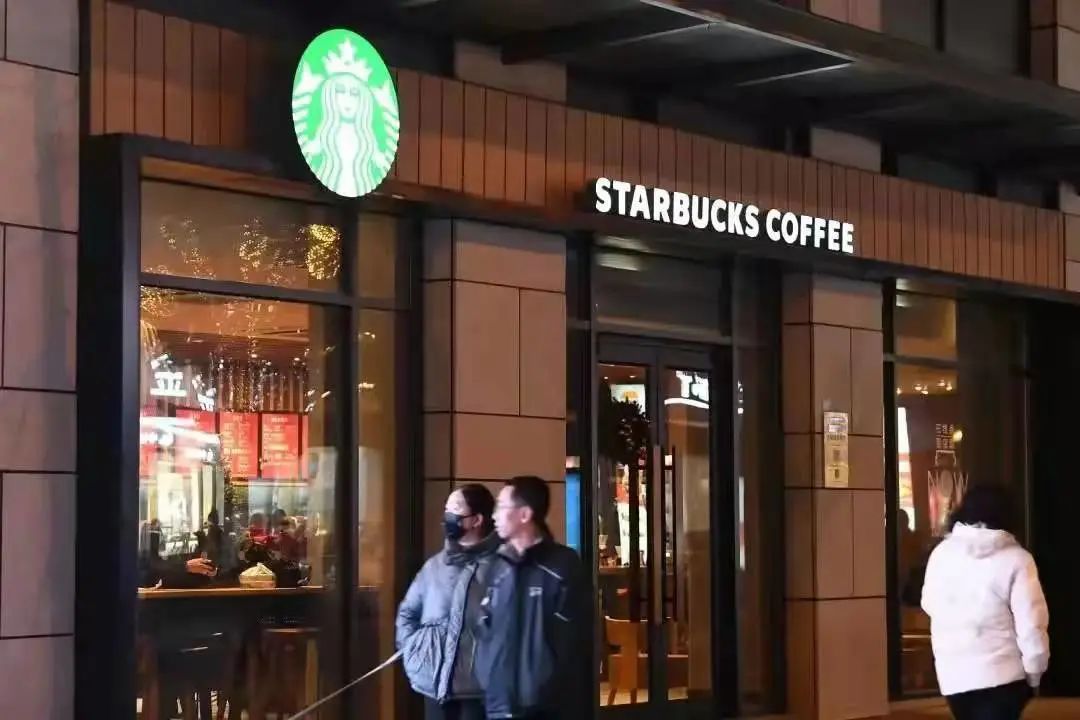 财报解读：星巴克输血赶不上流血
