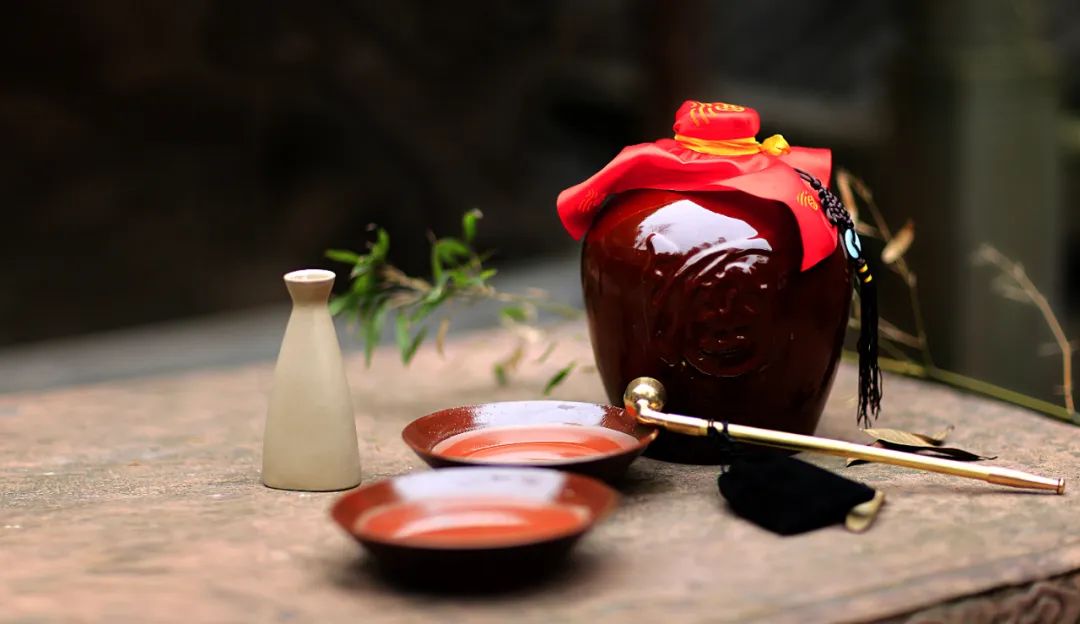搭上李宁的黄酒,何以酿出“国潮”香?