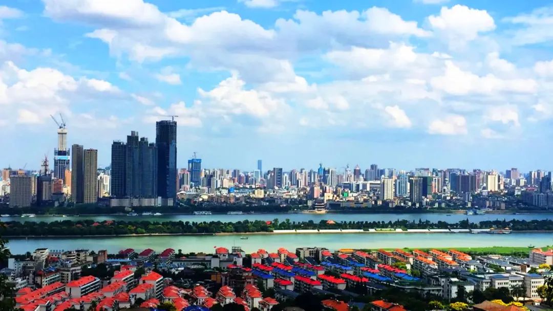 诞生无数商界大佬，主导多个千亿行业：“霸得蛮”的湖南人，凭何横扫天下？
