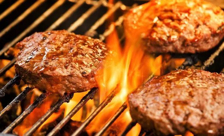 爆火的东北地摊烤肉,会是一门好生意吗?