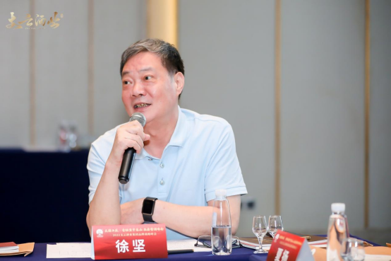 泰山之巅封坛,品牌战略升维,支云书写酱酒“新高度”!