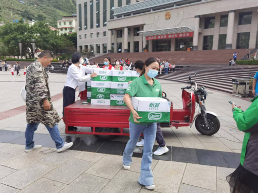 驰援四川 | 三全、飞鹤、好彩头……更多食企正加入行动！
