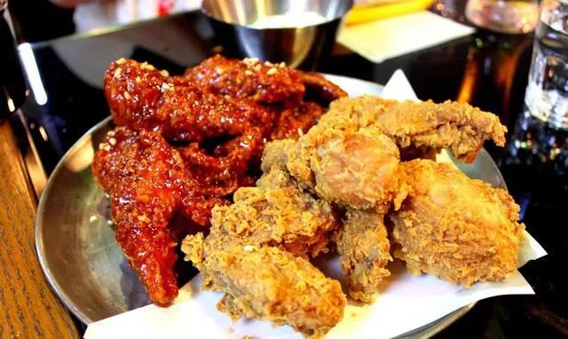 从风靡到关店潮，又遭抵制：韩国“炸鸡经济”要凉了吗？