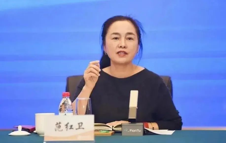 年入7300亿,泥瓦匠成了江苏首富