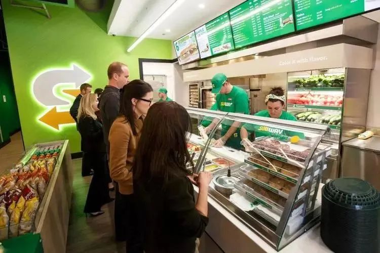 亏损、关店、逃离,洋快餐巨头们在中国混不下去了