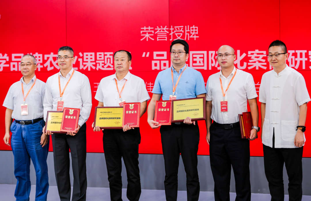 兰格格乳业崔继平:一群人、一辈子,就干一件事!