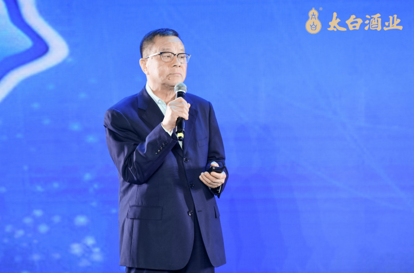 连发9款战略新品，这是陈锦鸿上新的太白2.0！