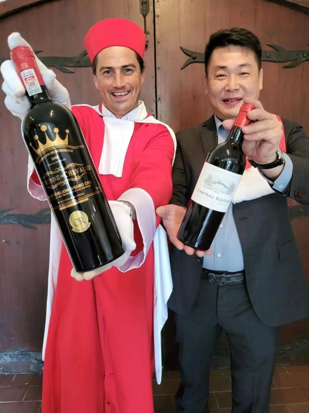 荣膺2022年骑士勋章!专访杨武:要尊重葡萄酒的规律