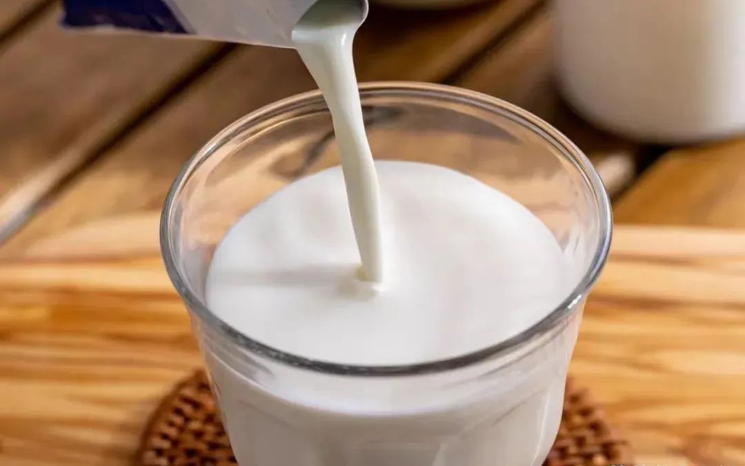 为什么那拉牛奶，一夜之间火爆乳业圈？