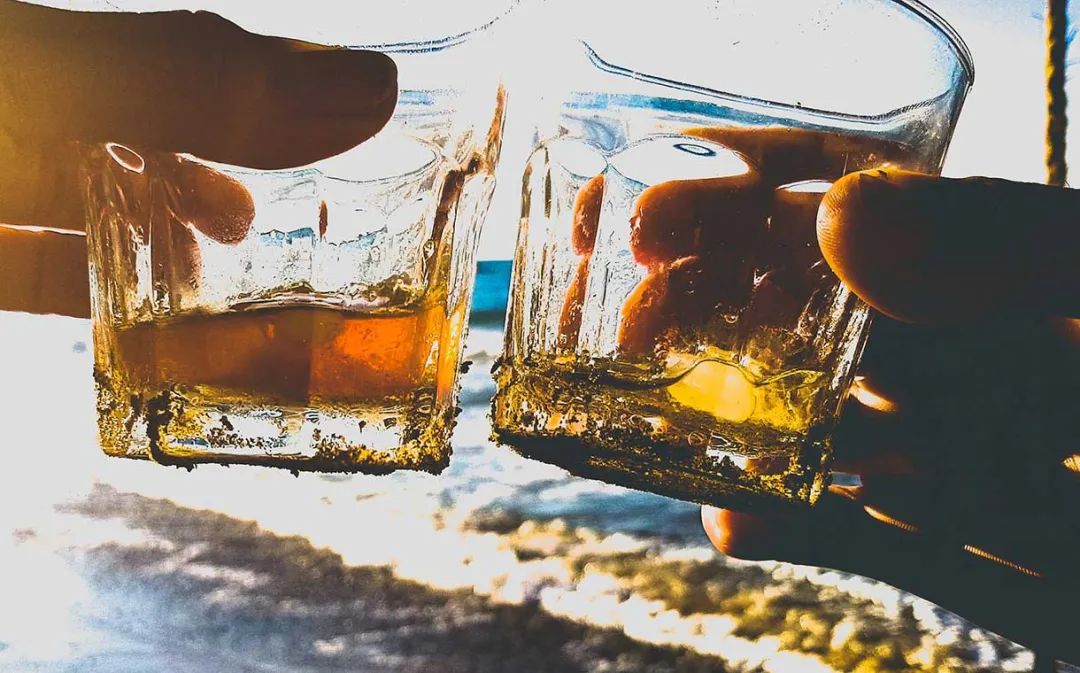 无酒精葡萄酒、啤酒和烈酒类别显著增长