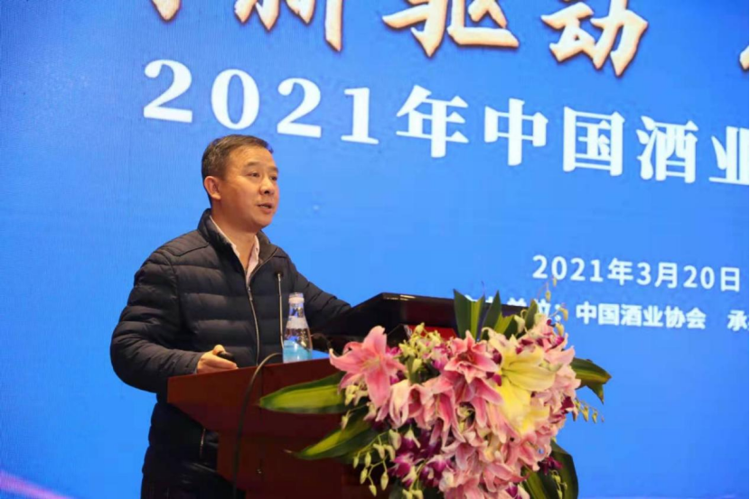 劲牌杨强获评“湖北工匠”，守正+创新成就“酿酒工人博士”