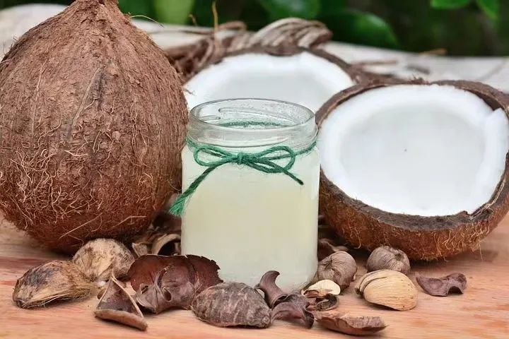 数十万经销商都没捧红的“椰子水”，还算一门好生意吗？