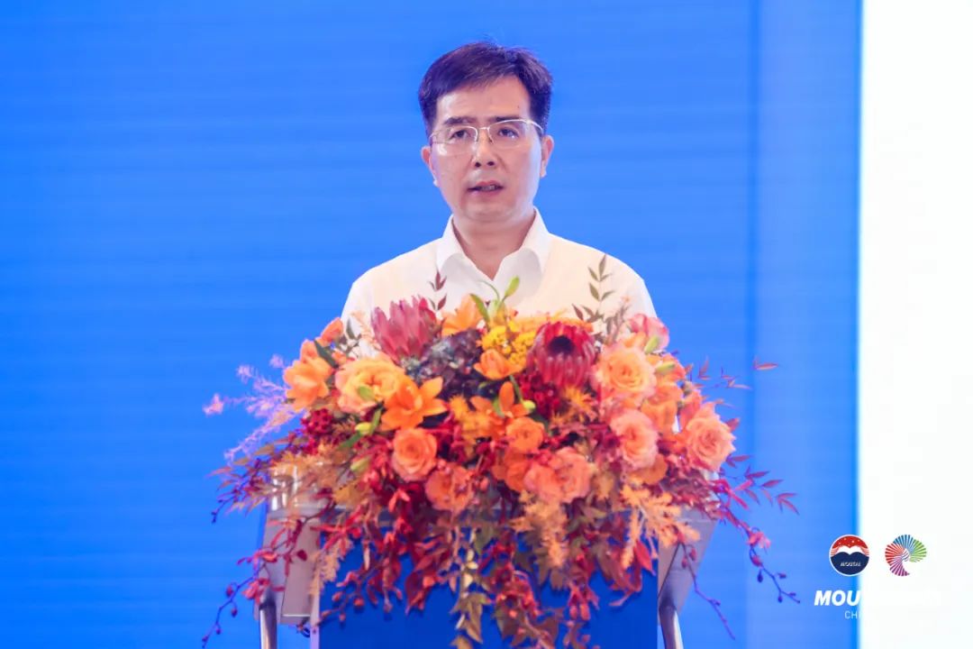 ​执“美”前行，今日，茅台在三亚召开史上范围最广、规模最大的市场工作会!