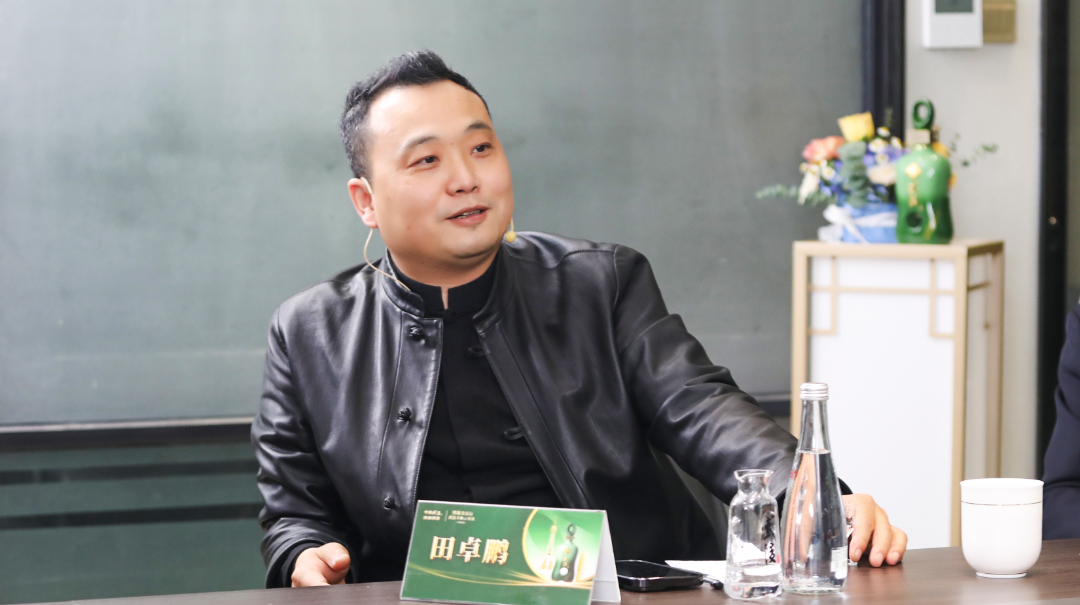 微信图片_202301111452081.jpg 昨天,一路向C的“武陵模式”遭近30万人围观