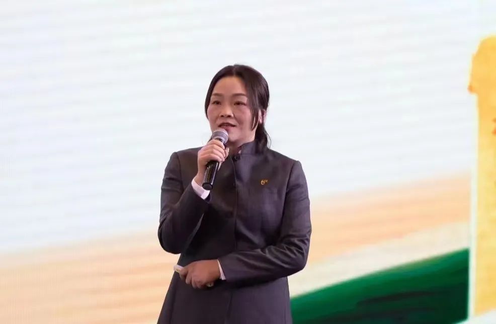 微信图片_20230202172659.jpg 武陵与终端商兔年盟誓:一路向C,简单快乐