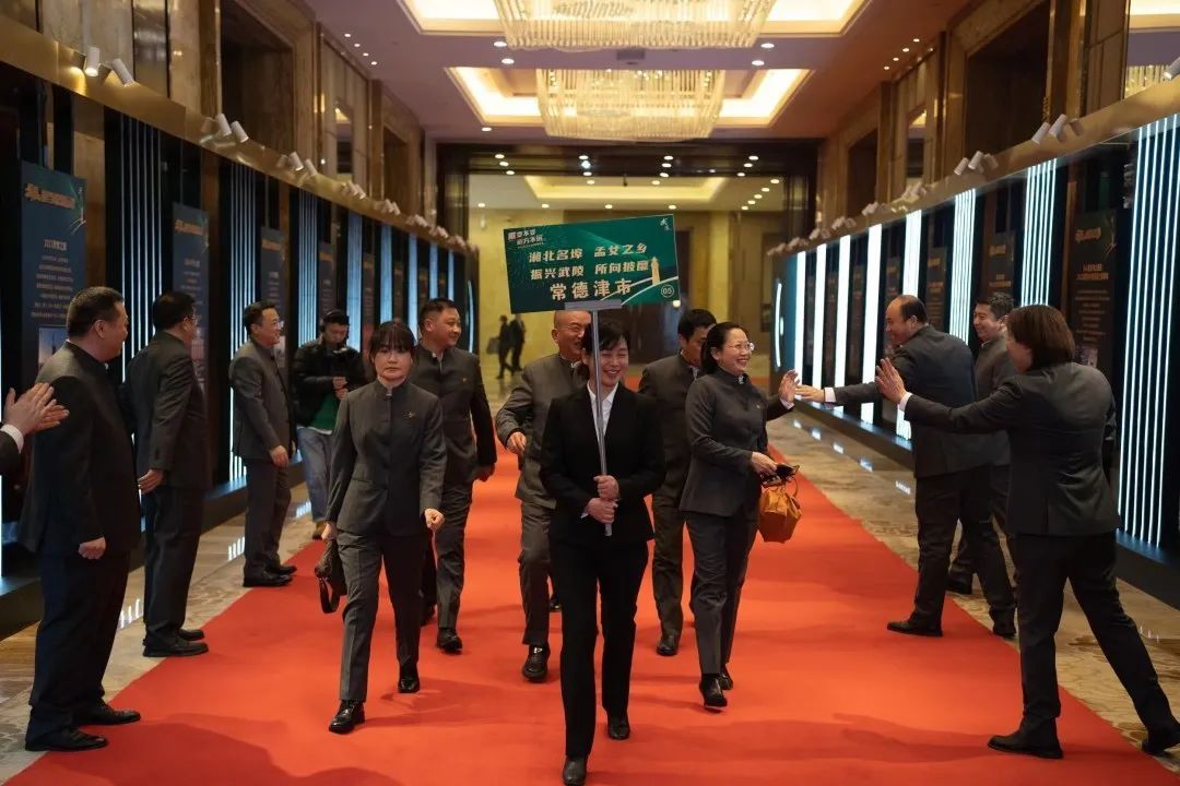 微信图片_20230202163555.jpg 武陵与终端商兔年盟誓:一路向C,简单快乐