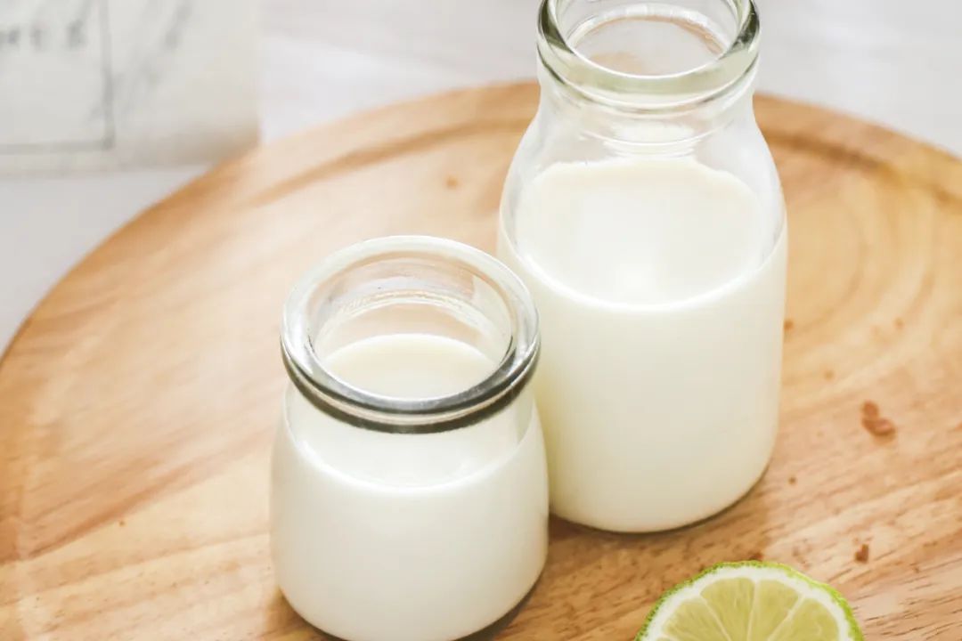 生鲜乳价格为何下跌？