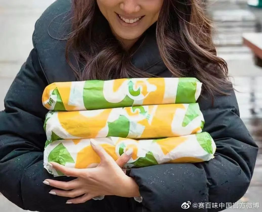 靠卖三明治，两位企业家在全球开了3.7万家店