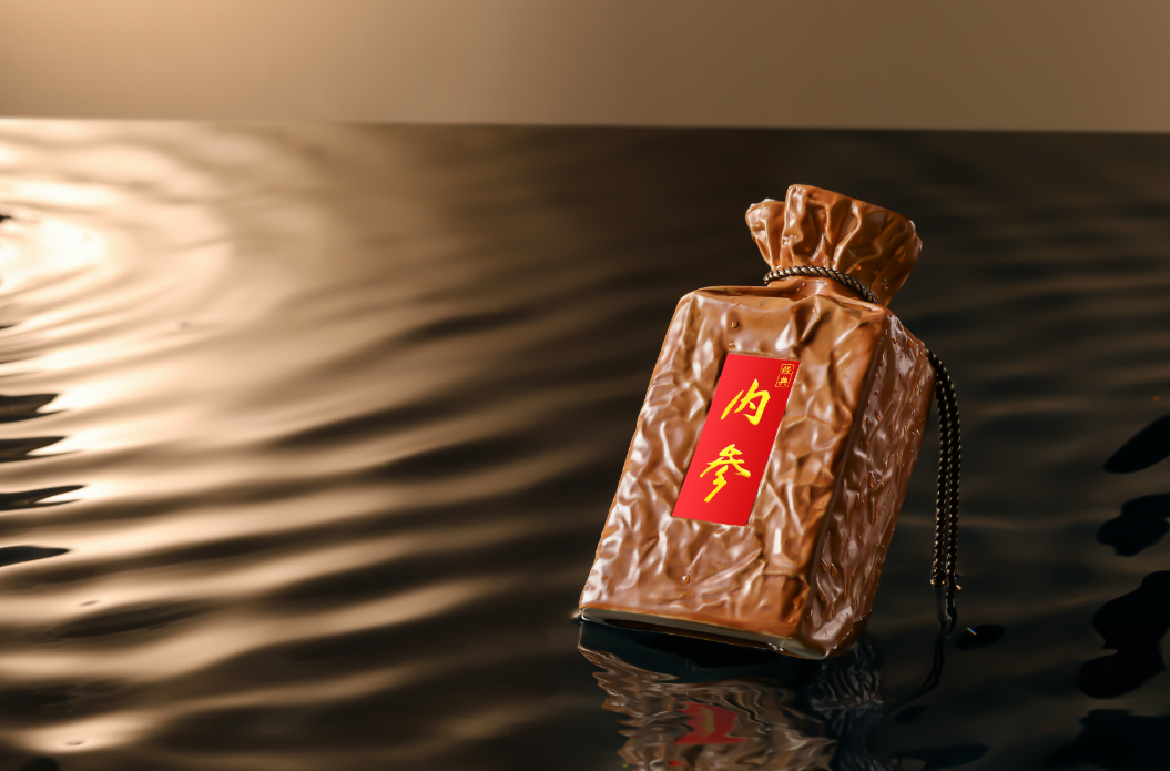 回归初心，倾注匠心，战略产品经典内参酒上市！