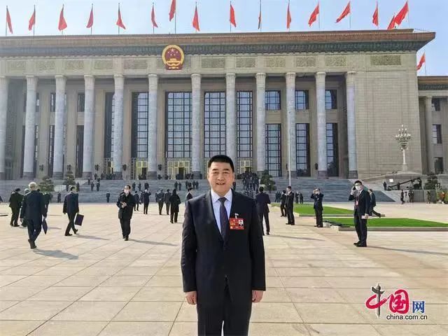 伊利王彩云、蒙牛史玉东、飞鹤冷友斌…今年两会,乳业人带来了哪些建议、提案?