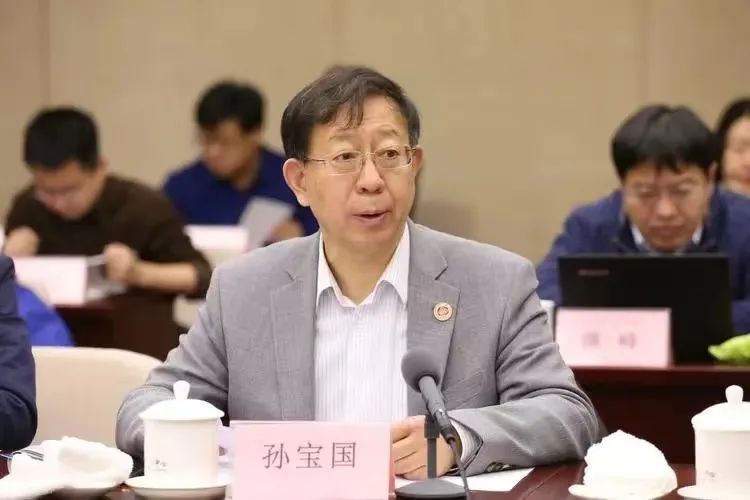 聚焦两会,酒业代表们的“好声音”