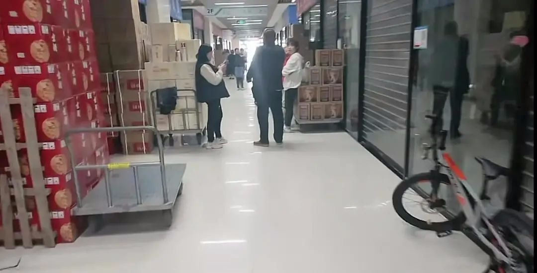突发!郑州“百荣市场”酒商集体关门!!