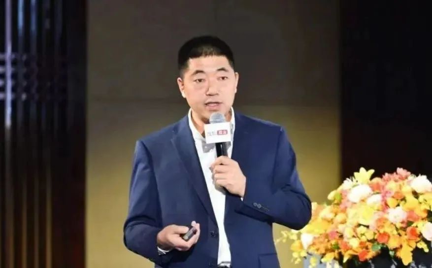 “硬核实力派”杨官荣：唯一四届国评的荆棘之路| 酩人