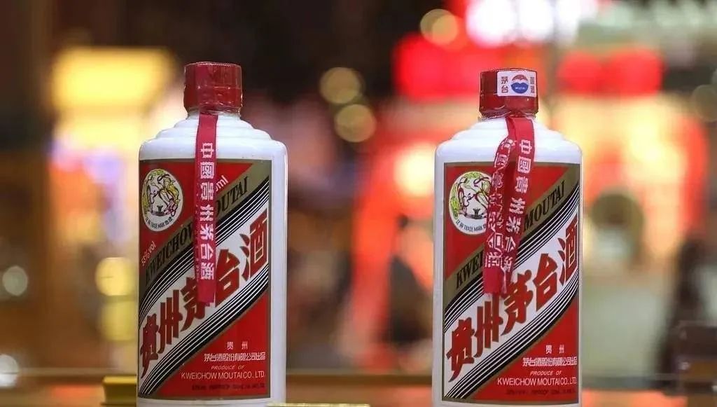 车企打骨折，酒企涨上房，为何白酒行业再掀“涨价潮”？