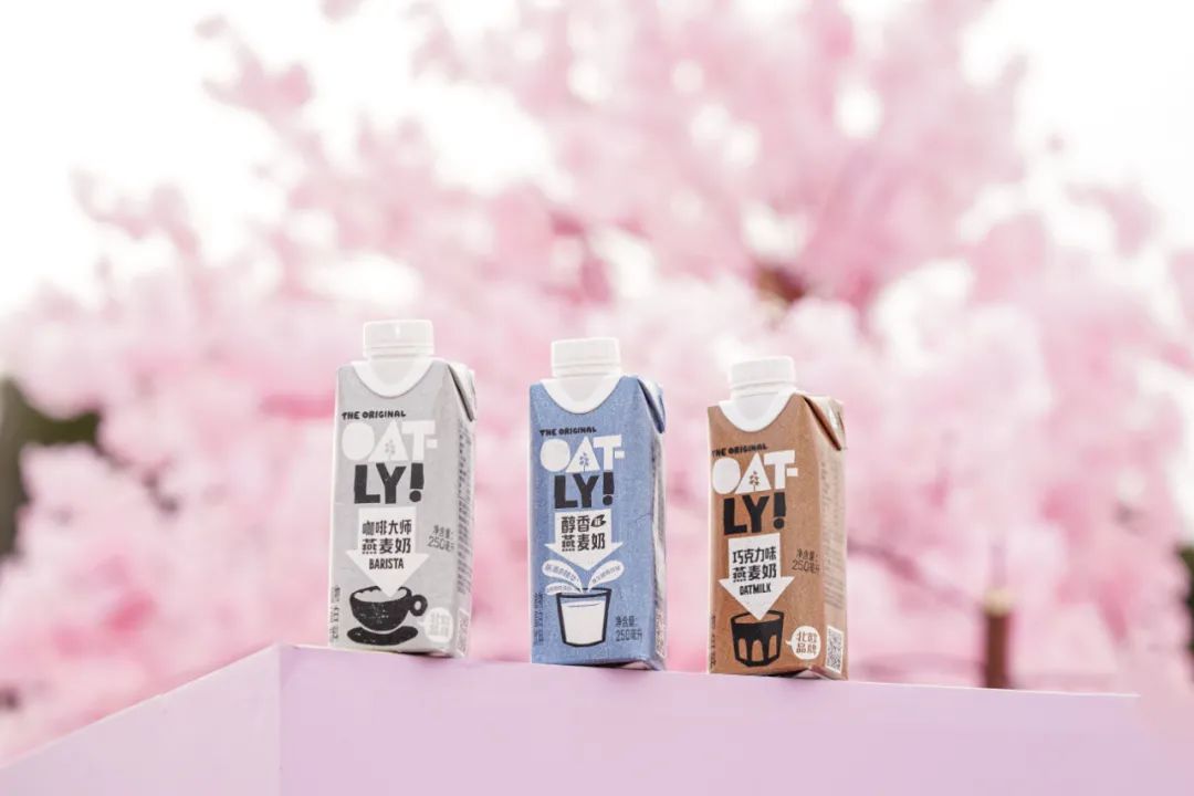 樱花季、咖啡节,看OATLY如何玩转季节性营销