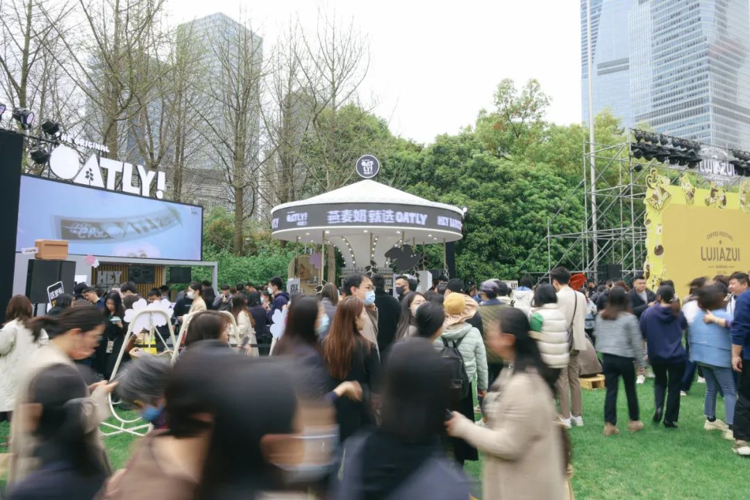 樱花季、咖啡节,看OATLY如何玩转季节性营销
