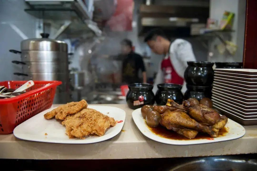 谁来为沙县小吃“逆天改命”？