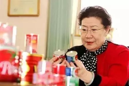 奥瑞金背后的大佬丨84岁关玉香：最大的愿望是，今年能为国家够纳税100个亿
