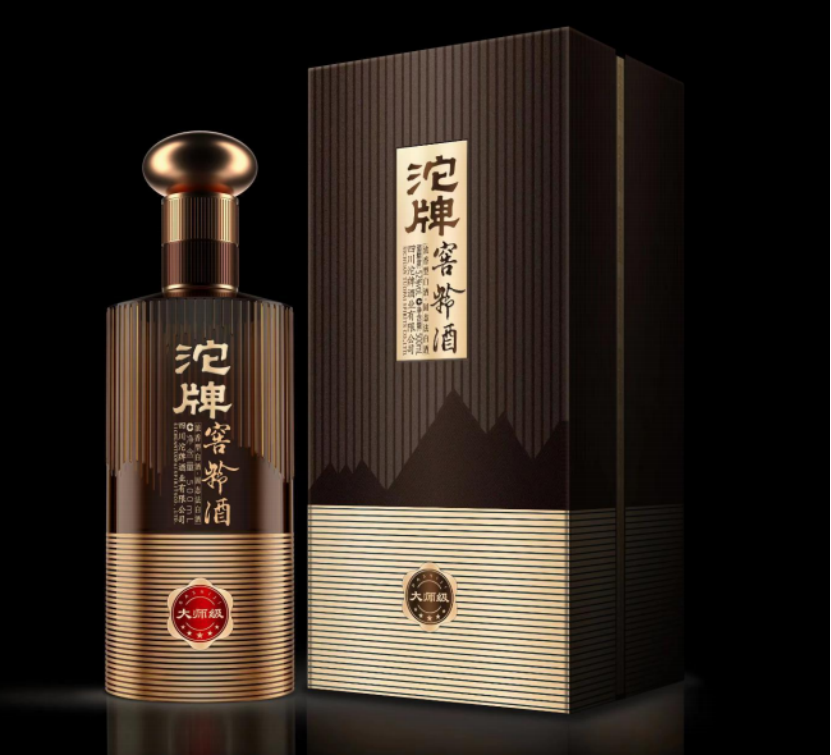 头部、酱香、清香……新品来袭，照见酒业怎样的未来？