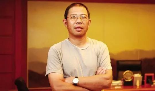从保健品到瓶装水，卖水首富的爱恨情仇！