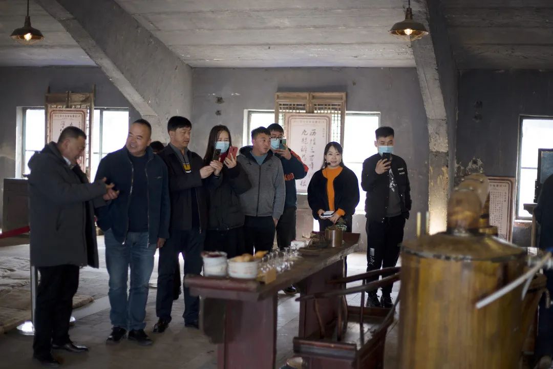 倡引健康饮酒新时代:健康品类白酒新典范九龙醉酒!