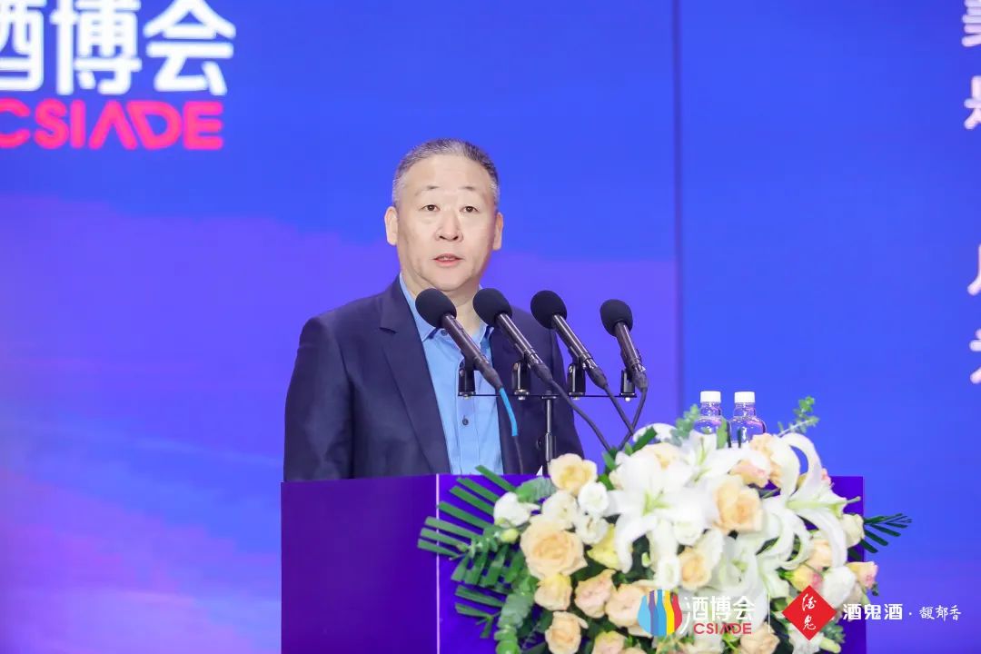 湘酒齐聚长沙、共探发展路径,酒鬼酒给出了怎样的解答?