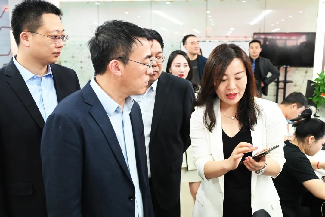 白酒第三+流通第一，酒仙再扩名酒爆品版图？