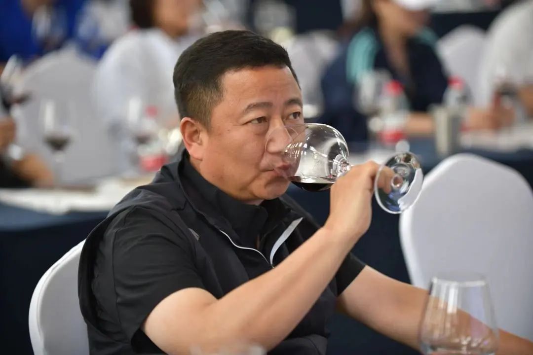 跨越山海,共赴美好,“2023河北茅粉嘉年华”刻画茅台美变化