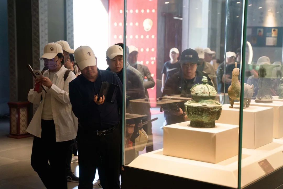 感受丛台的热度与热情,“京津冀大商进丛台”首场圆满结束