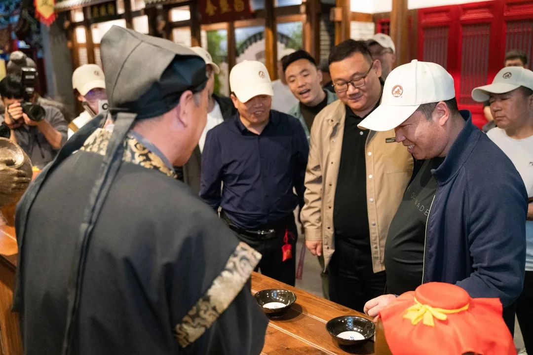 感受丛台的热度与热情,“京津冀大商进丛台”首场圆满结束