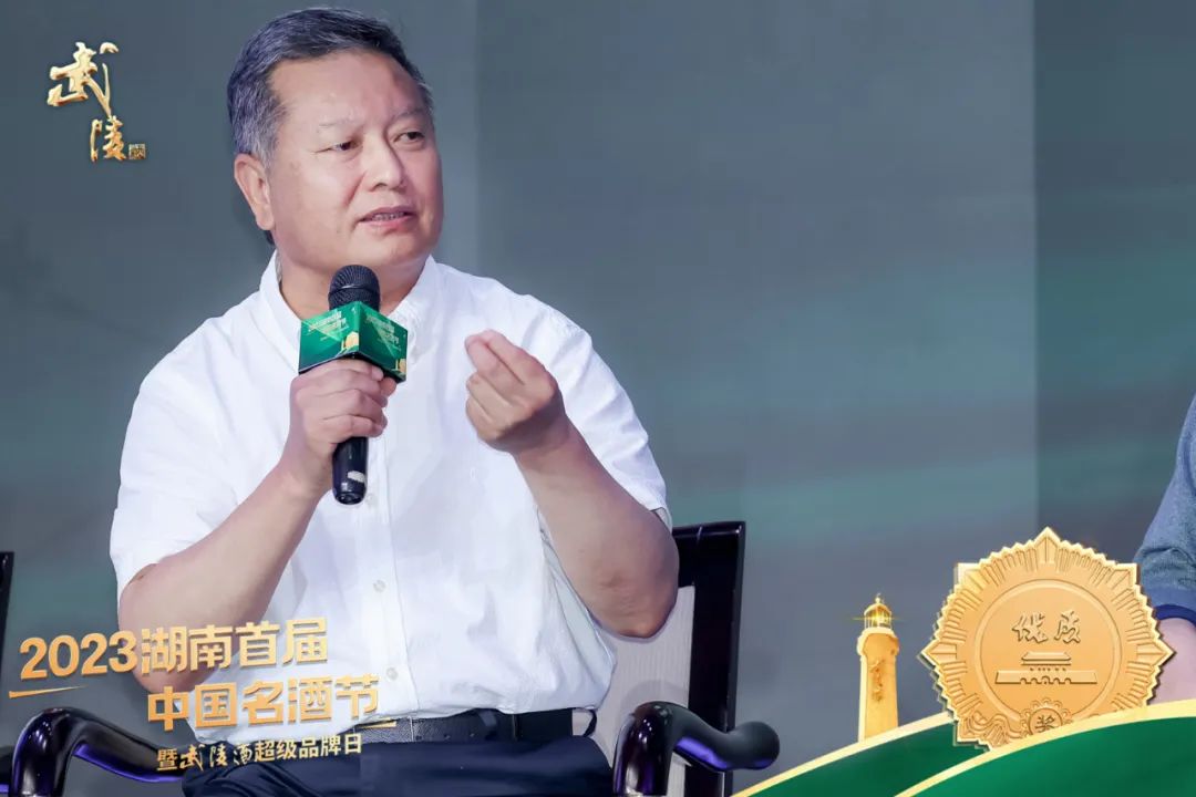 勇敢做自己的武陵,被五位大咖点赞了!
