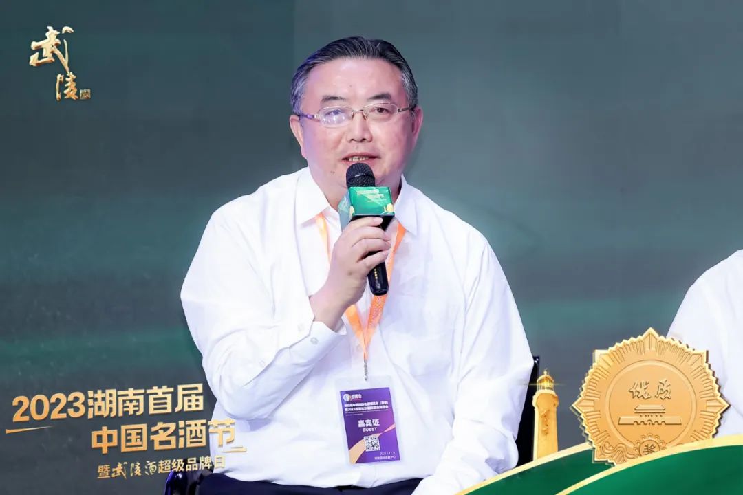 勇敢做自己的武陵,被五位大咖点赞了!