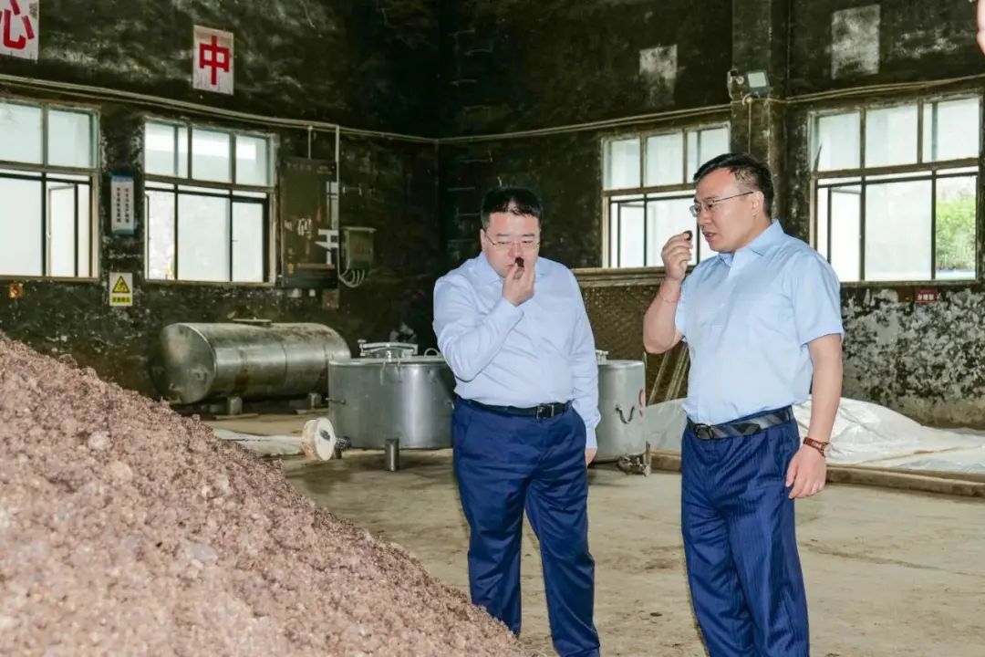 任泽平请大家重视的酒是谁？