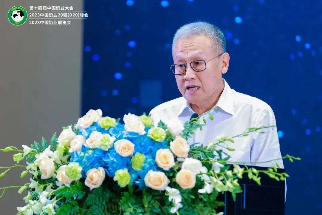 伊利张剑秋、蒙牛卢敏放、君乐宝魏立华、飞鹤冷友斌、现代牧业孙玉刚、优然牧业袁军,在企业经营管理和发展策略方面,有哪些新观点?