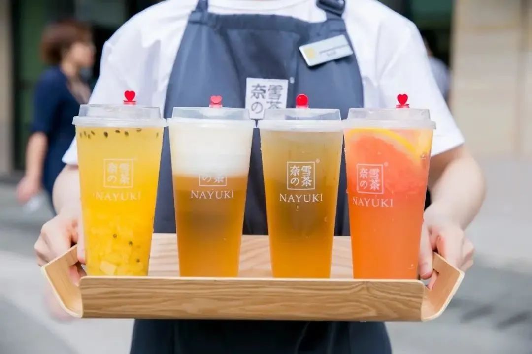 茶百道、霸王茶姬等多家新茶饮企业扎推IPO,准备讲“加盟”故事吗?