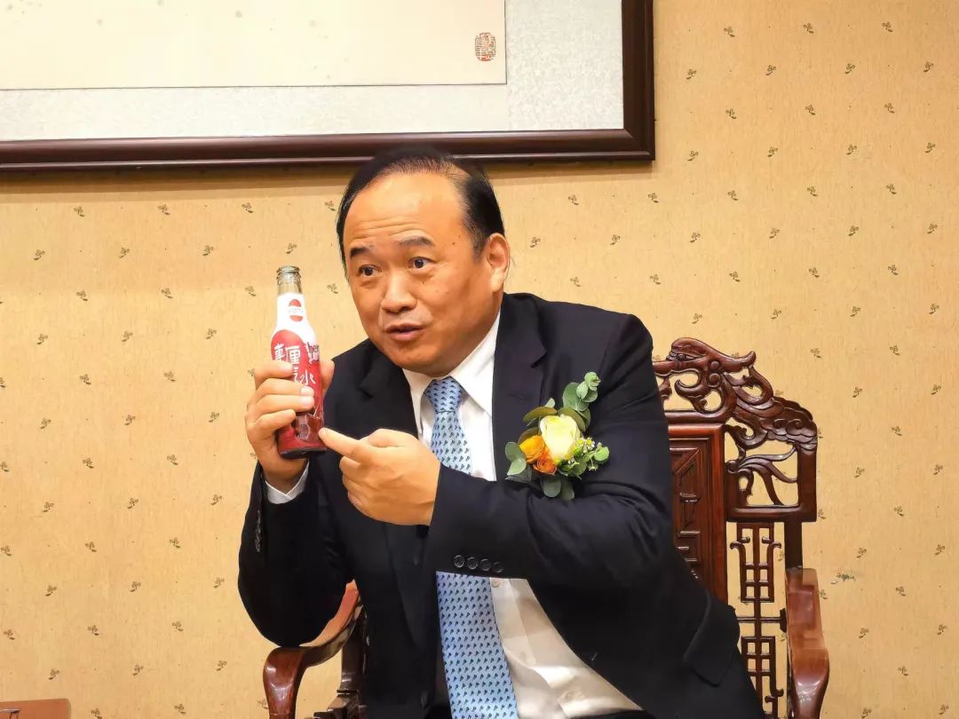 “不安常理出牌”的兰世立,能否“搅动”国产汽水现状?