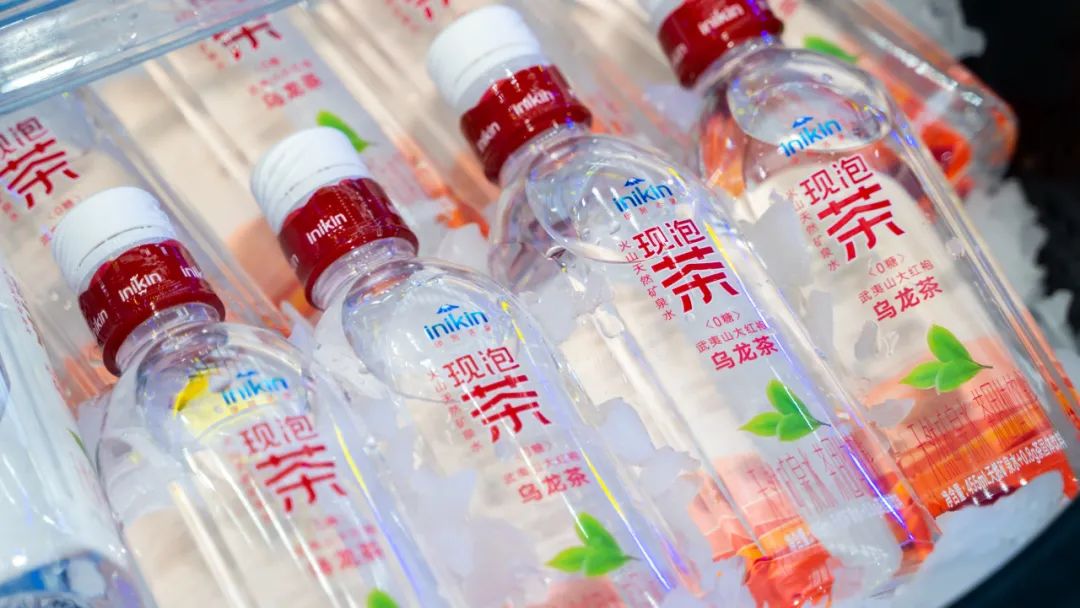 开辟“现泡茶饮品”新赛道，伊刻活泉现泡茶新品重磅上市！