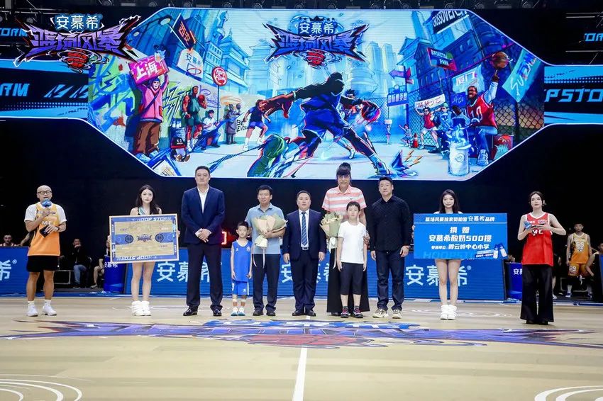 以篮球为锚点， 安慕希制胜体育营销