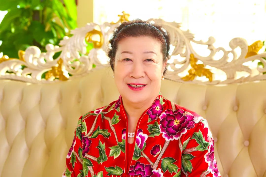 靠卖易拉罐,身价百亿!84岁关玉香的传奇还在延续