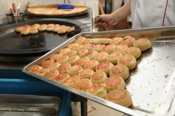 忙着“加减乘除”的月饼